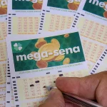 Mega-sena acumula e próximo prêmio será de R$ 300 milhões