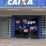 Caixa entra em greve nacional; BB tem paralisação parcial 